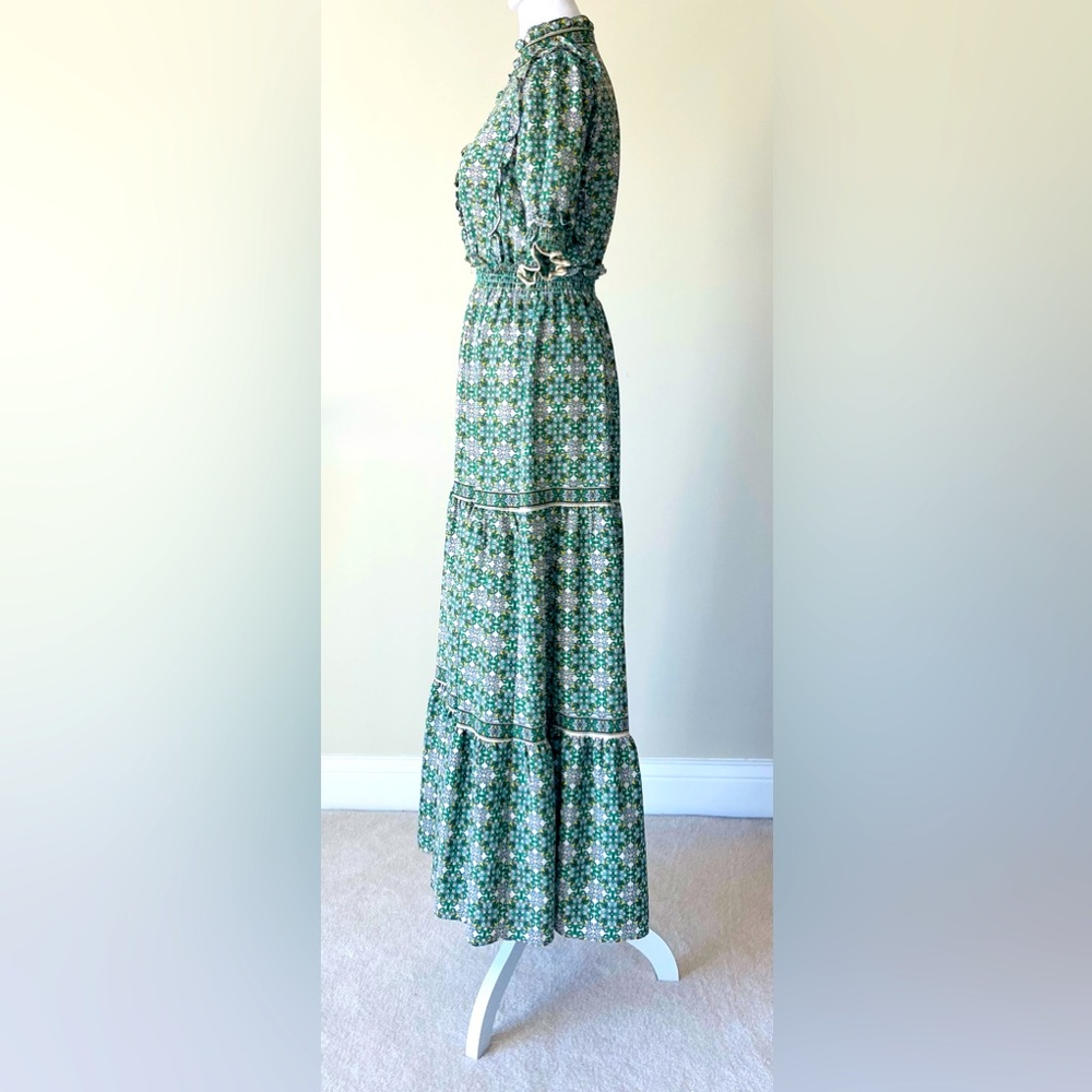 Max Studio Tiered Floral Ruffled V-Neck Short Sleeve Green Midi Dress EUC - Picture 4 of 6